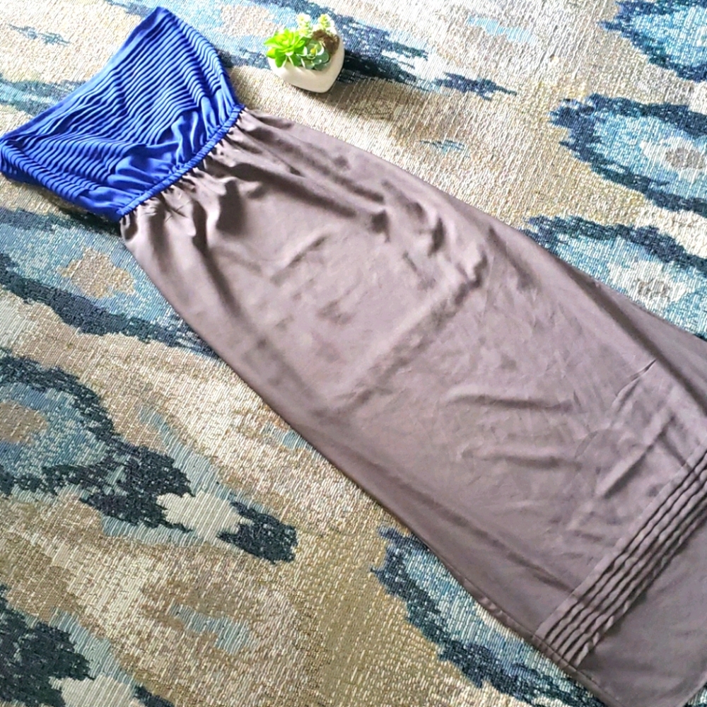 3 for $10 💖 Strapless Maxi Dress